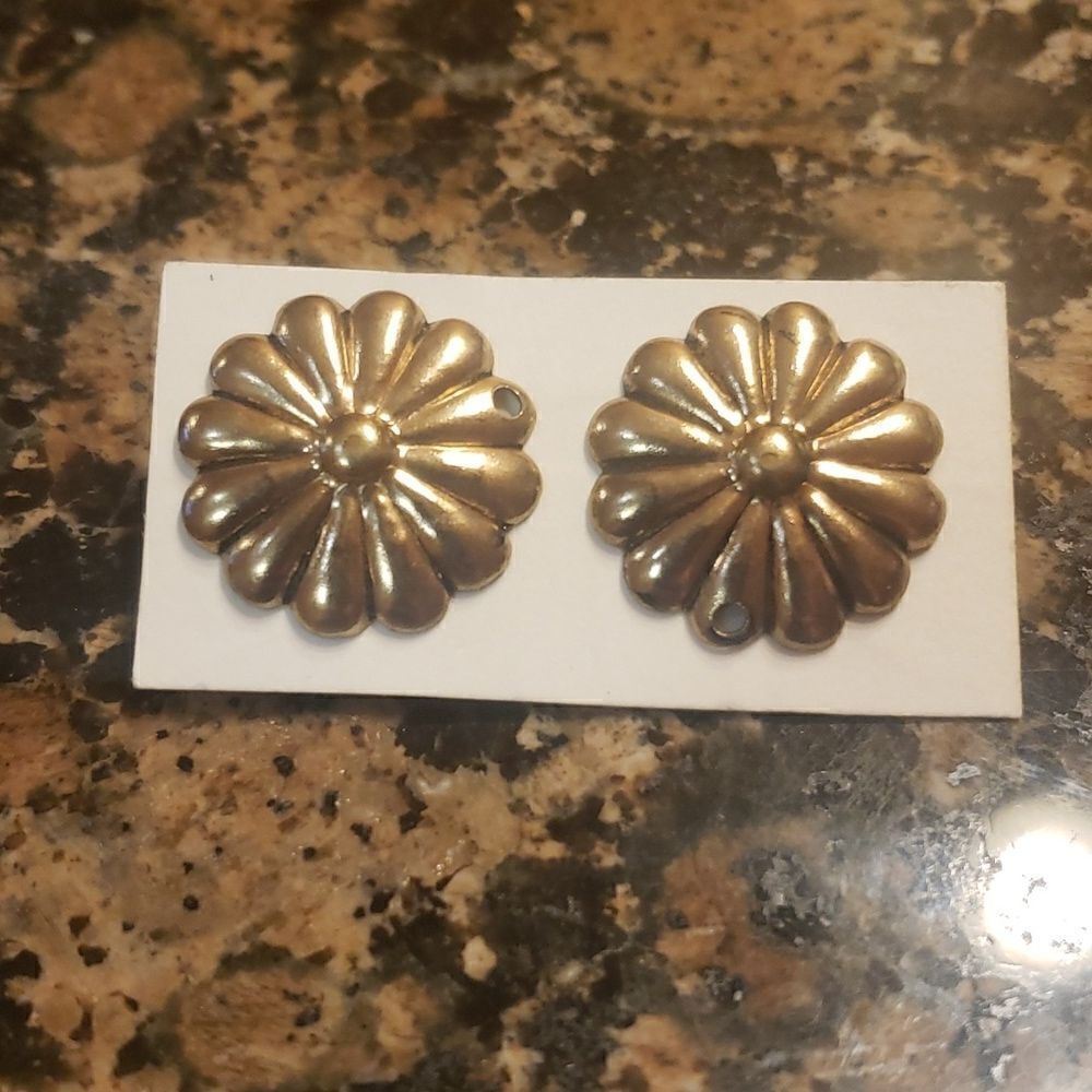 Vintage Floral Golden Earrings‎